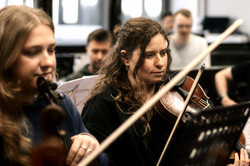 Das Mask and Music Orchester in einer Probe